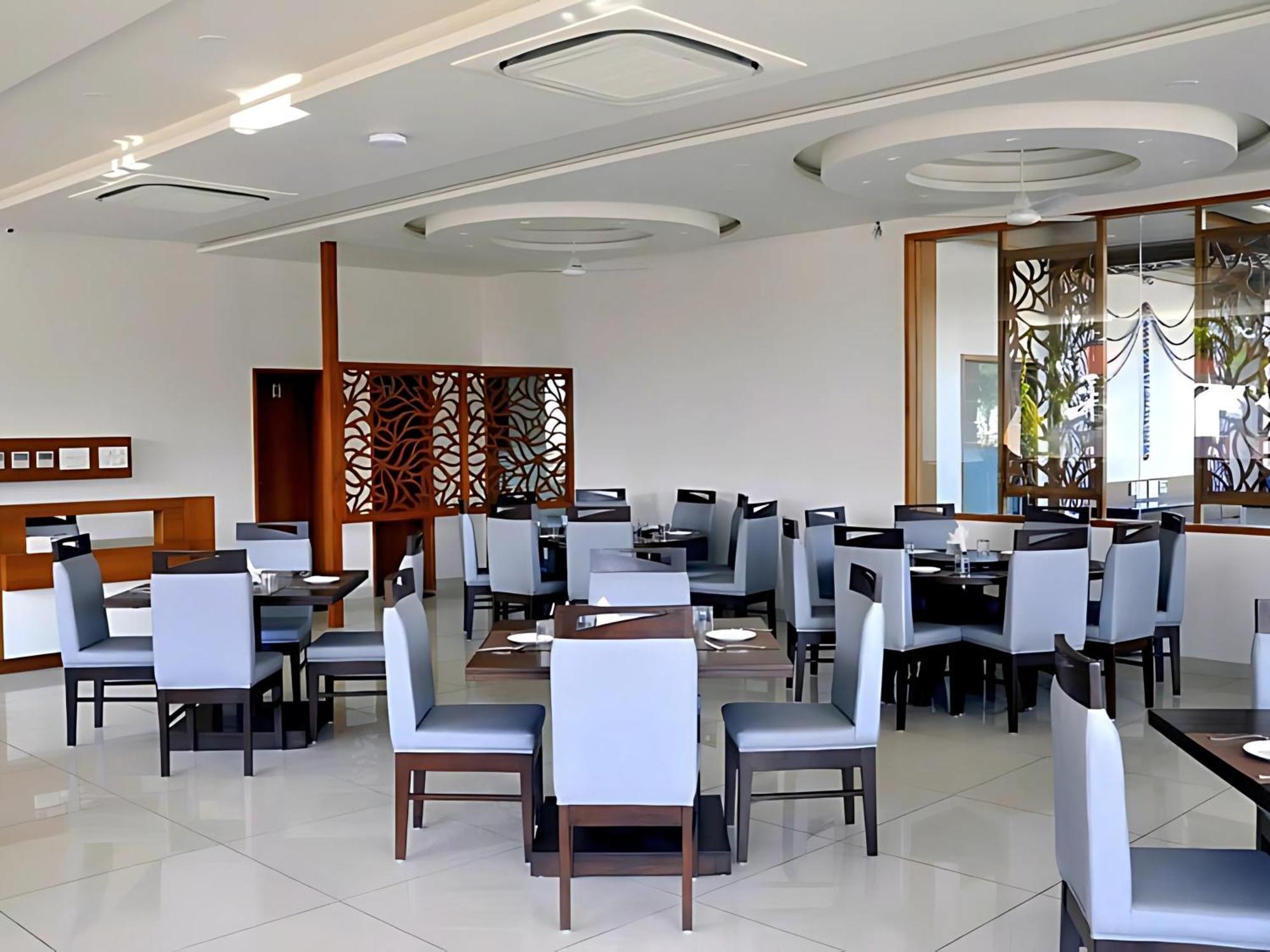 Srijan Inn Ābu Road Esterno foto